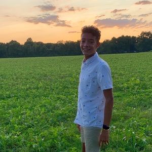 Meet your Posher, Julian